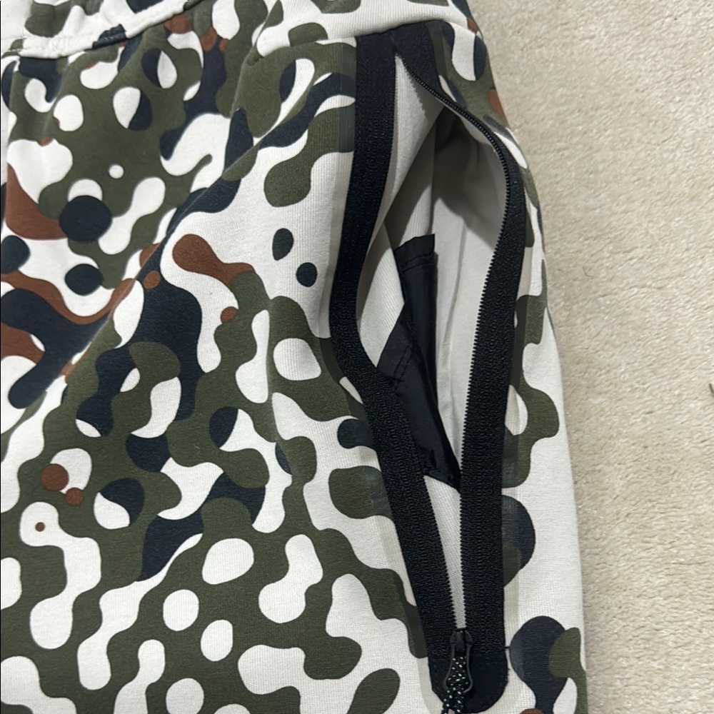 Nike sportswear tech digi Camouflage fleece Jogger Pants men’s Small EUC - Picture 7 of 13